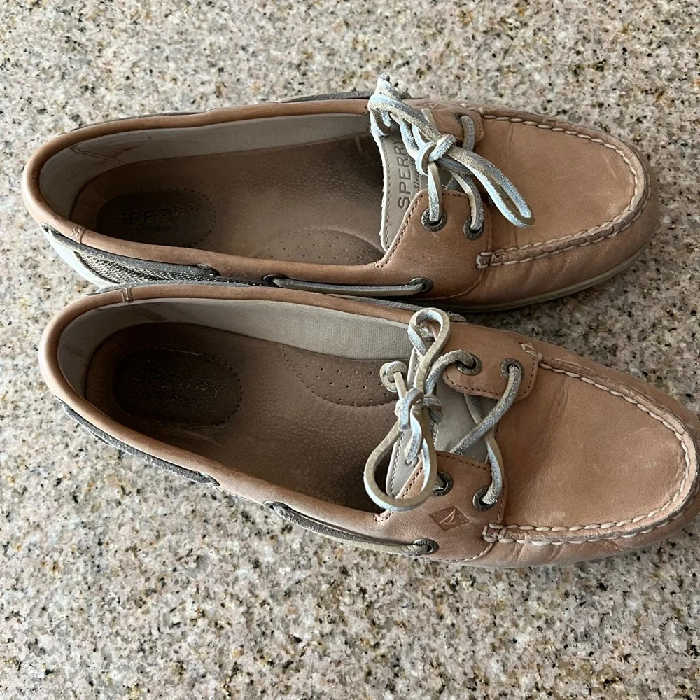 Sperry Angelfish Women’s deck shoes.  Size 9.5. - Picture 3 of 6